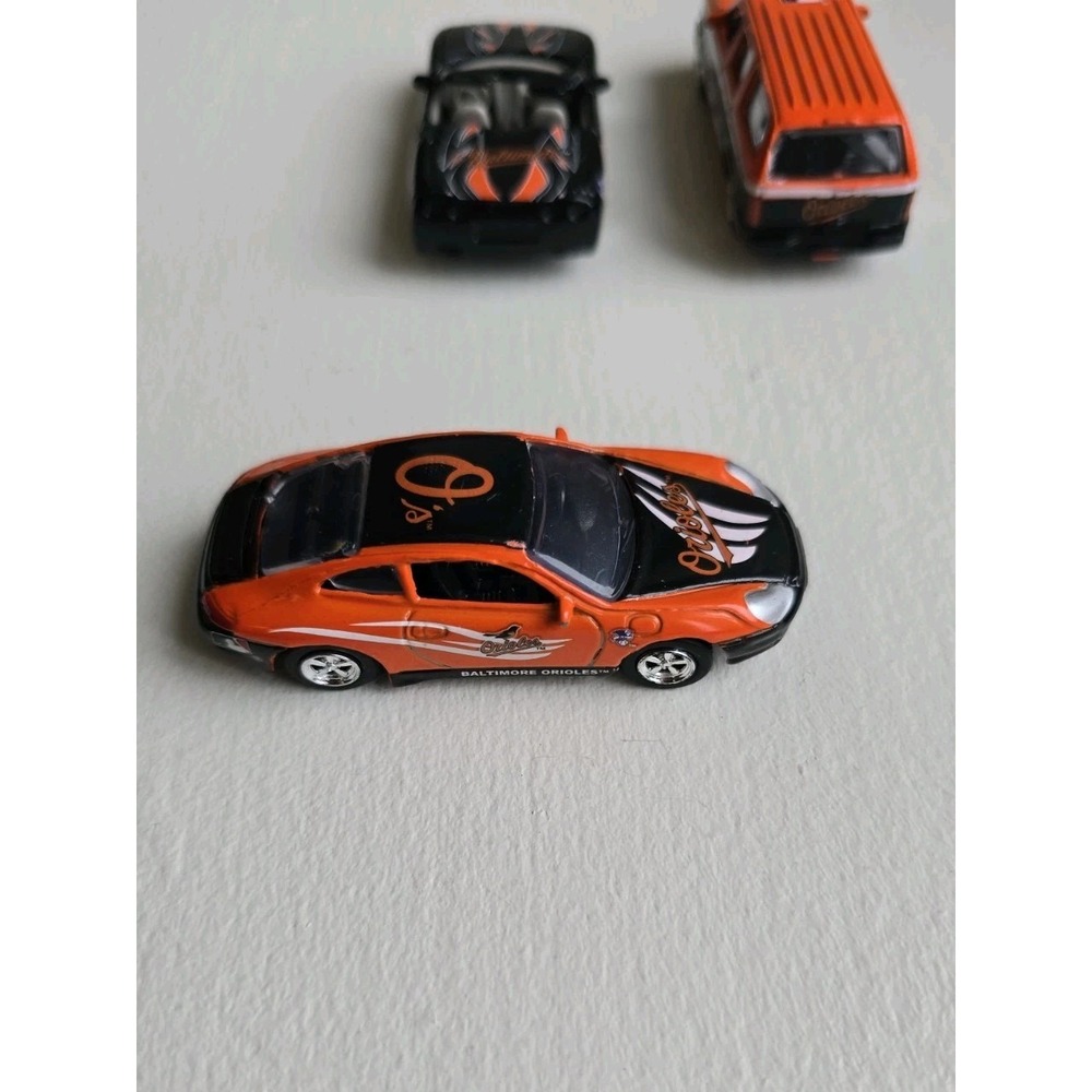 Baltimore Orioles Hot Wheels Cars Set Of 3 Suburban Corvette Porsche MLB Collect - Picture 3 of 12